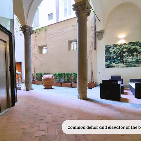 Buonarroti Big Apartment With Terrace In Oltrarno فلورنس المظهر الخارجي الصورة