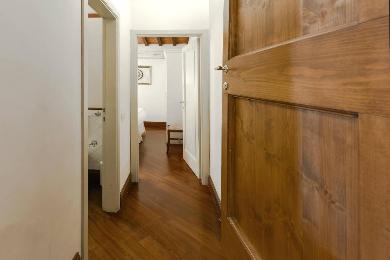 Buonarroti Big Apartment With Terrace In Oltrarno فلورنس المظهر الخارجي الصورة