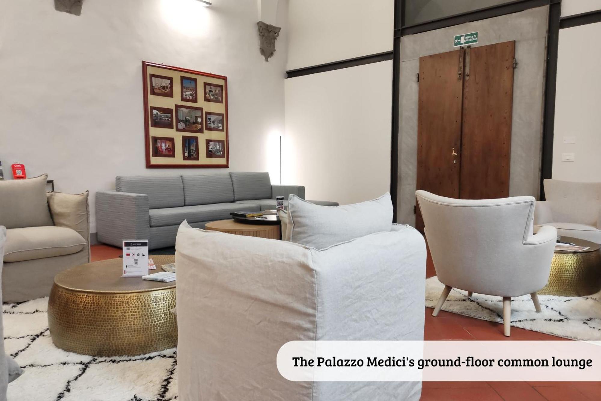 Buonarroti Big Apartment With Terrace In Oltrarno فلورنس المظهر الخارجي الصورة